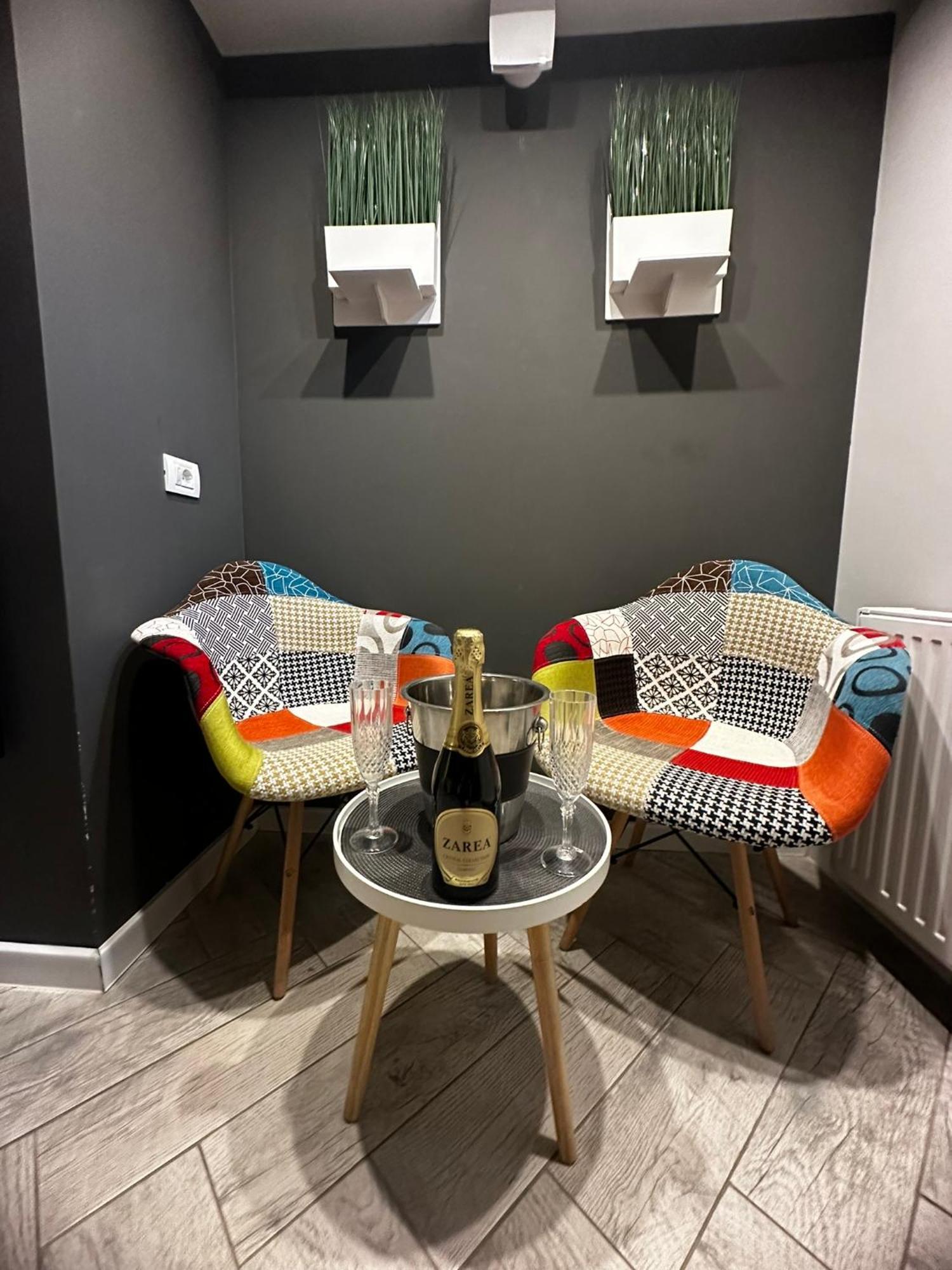 Stay Inn Central Brasov Apartments Buitenkant foto