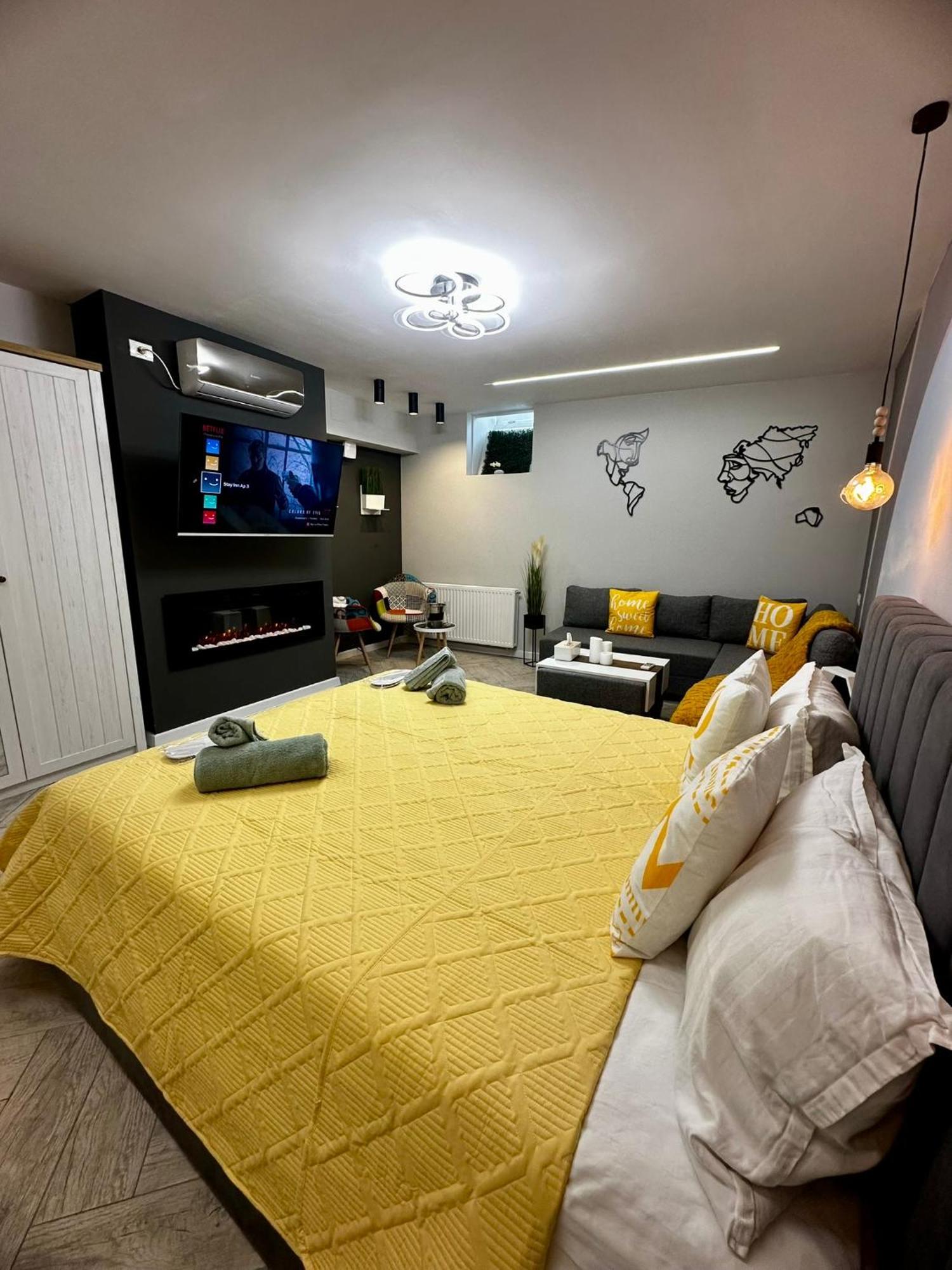 Stay Inn Central Brasov Apartments Buitenkant foto