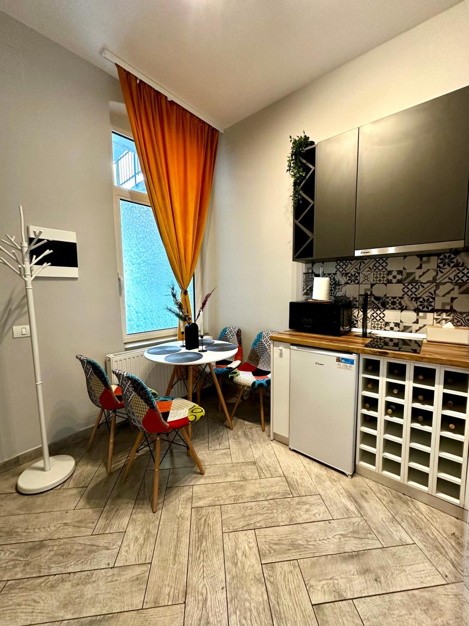 Stay Inn Central Brasov Apartments Buitenkant foto